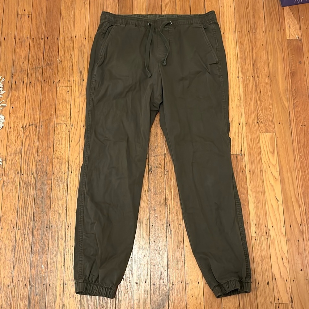 Gap joggers